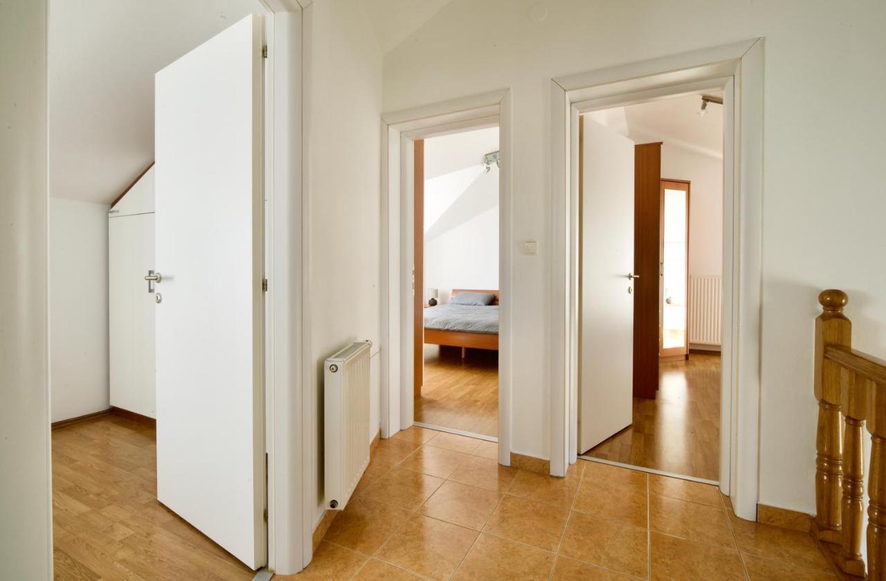 Villa Relax House Nizic Drazice Exterior foto